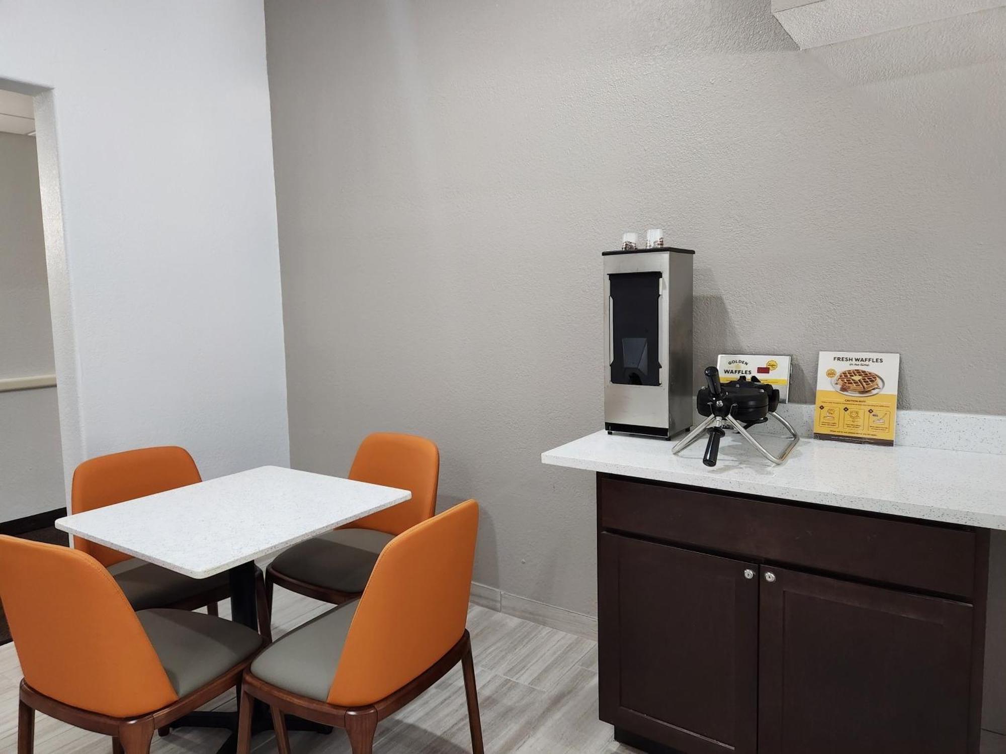 Baymont By Wyndham San Antonio Airport Exterior foto