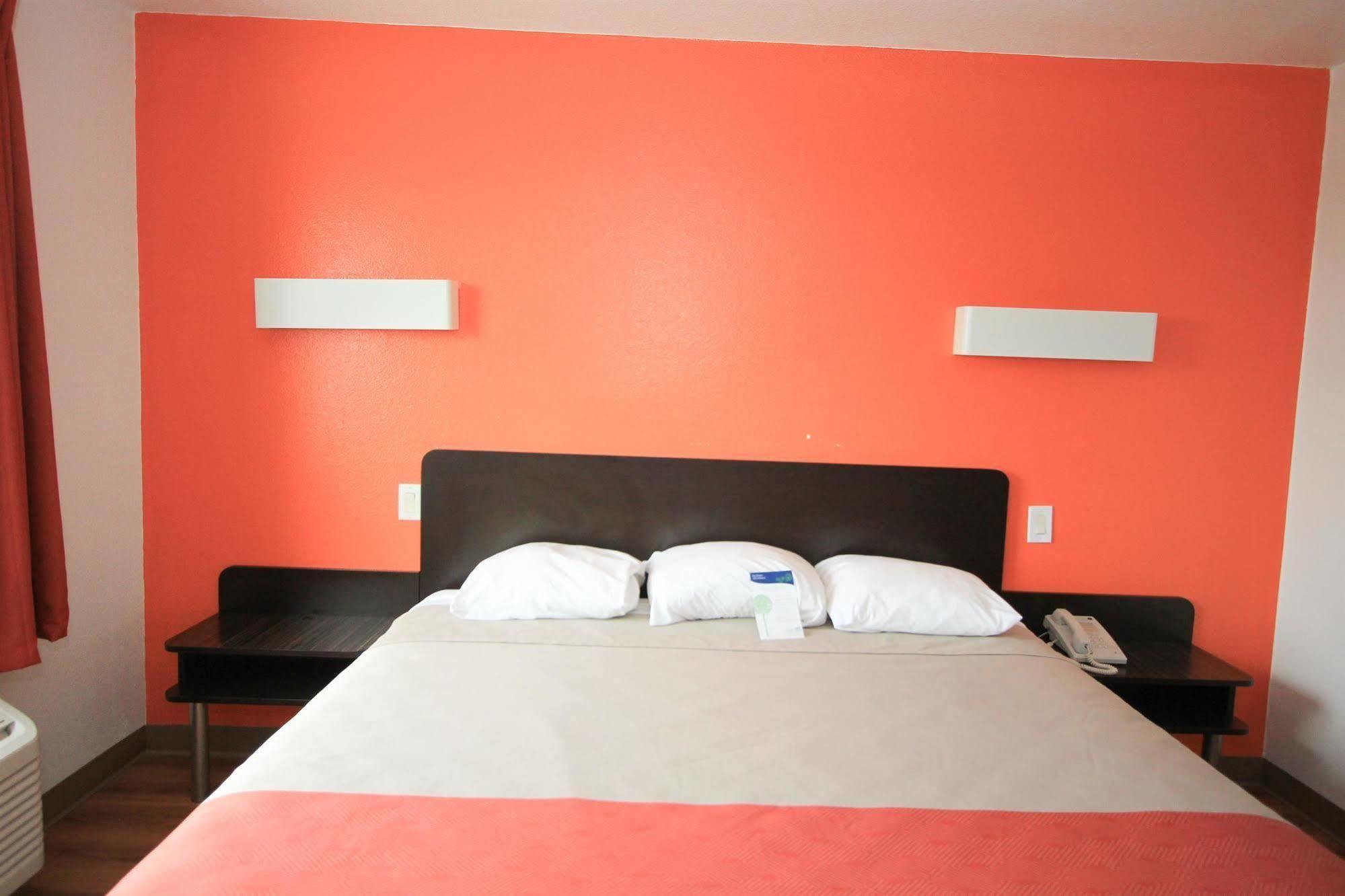 Baymont By Wyndham San Antonio Airport Exterior foto