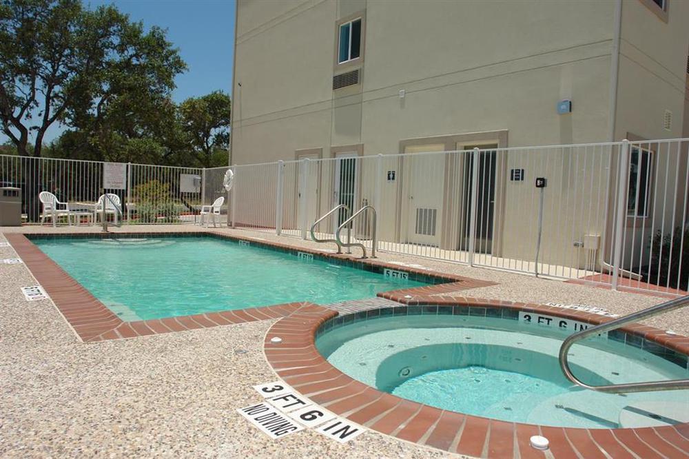 Baymont By Wyndham San Antonio Airport Facilidades foto