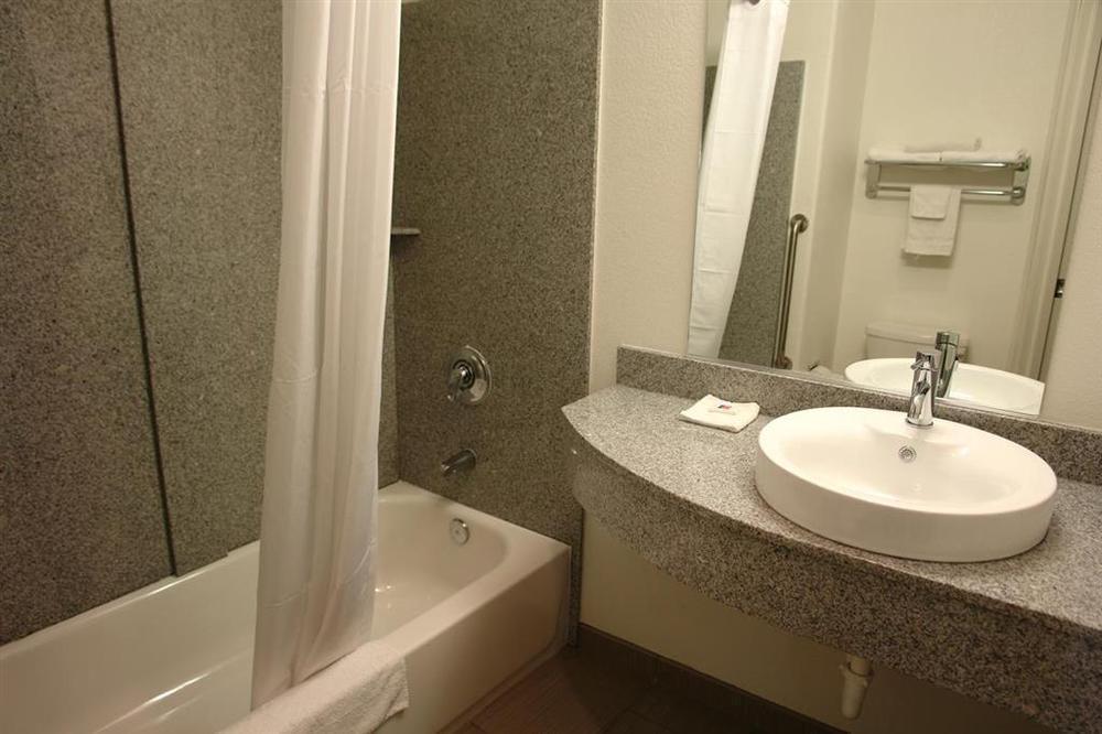 Baymont By Wyndham San Antonio Airport Quarto foto